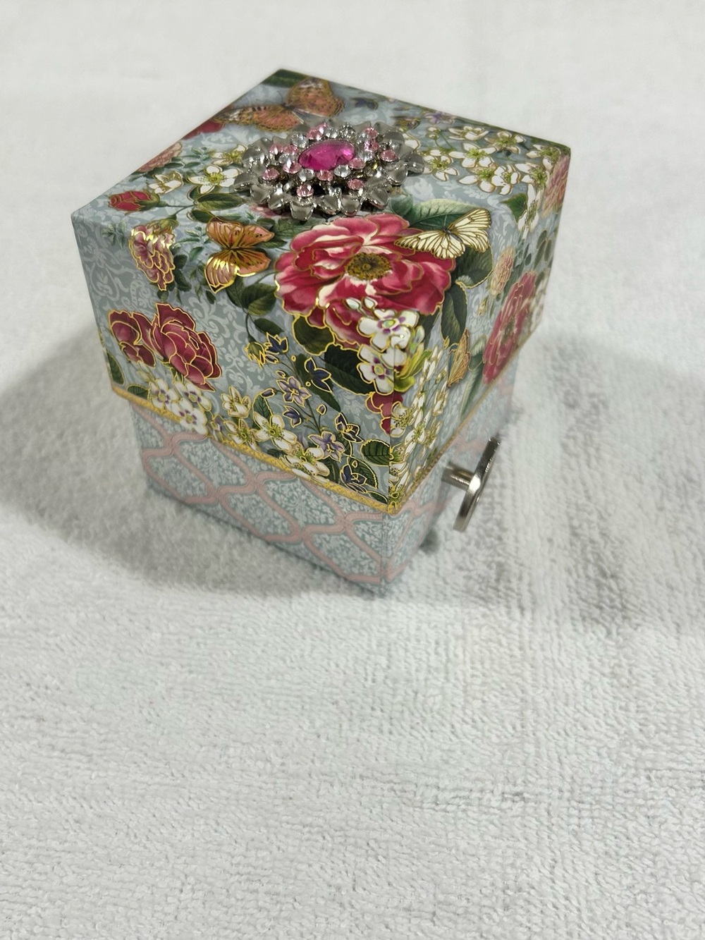 Punch Studio Floral Decorative Soap Box in Pink and Green - Picture 2 of 4